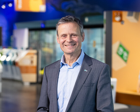 Portrait von Dr. Bernd Welz