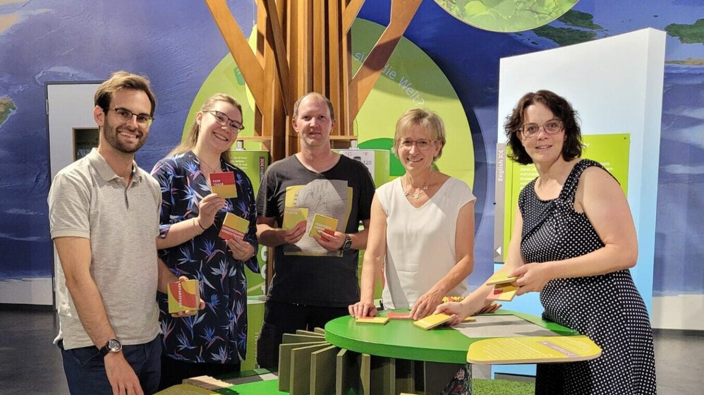 Gruppenfoto vom Nachhaltigkeitsteam der Klima Arena